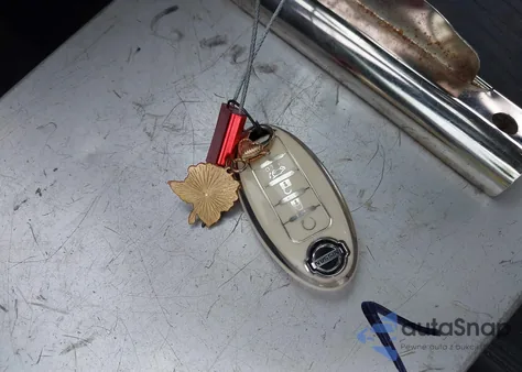 2017 Nissan Rogue Sv z USA, uszkodzony, nr VIN 5N1AT2MV5HC753400